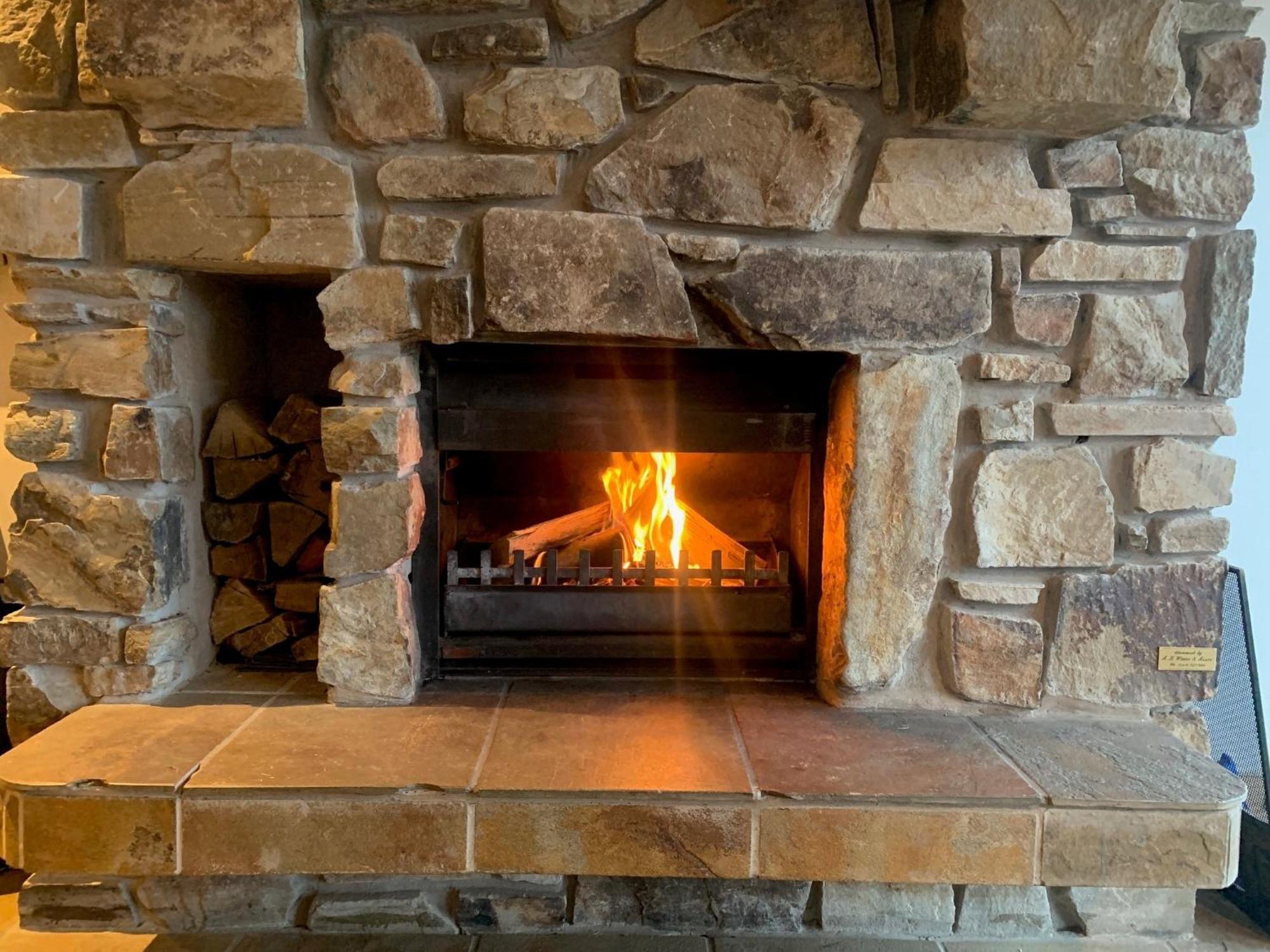 Alpine Woodsmoke Apartments Falls Creek Eksteriør bilde