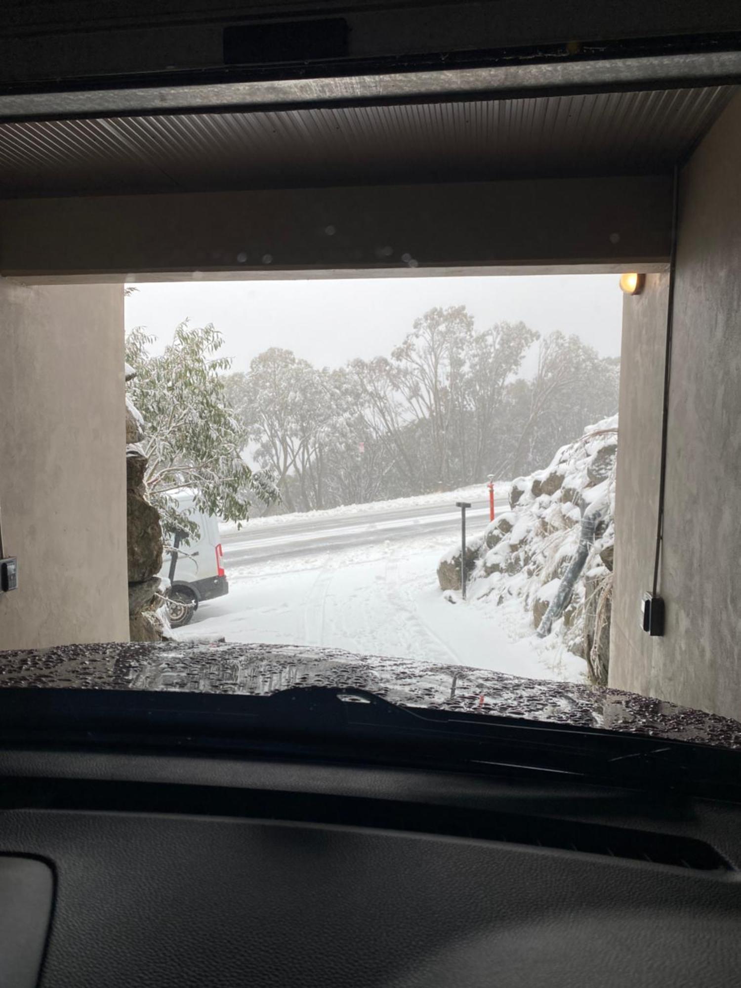 Alpine Woodsmoke Apartments Falls Creek Eksteriør bilde
