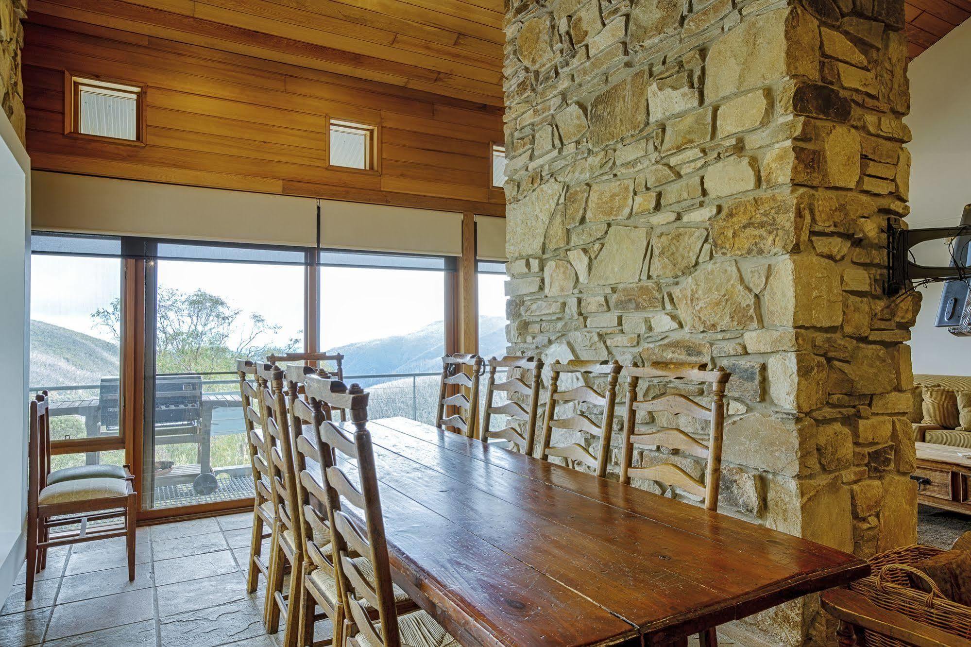 Alpine Woodsmoke Apartments Falls Creek Eksteriør bilde