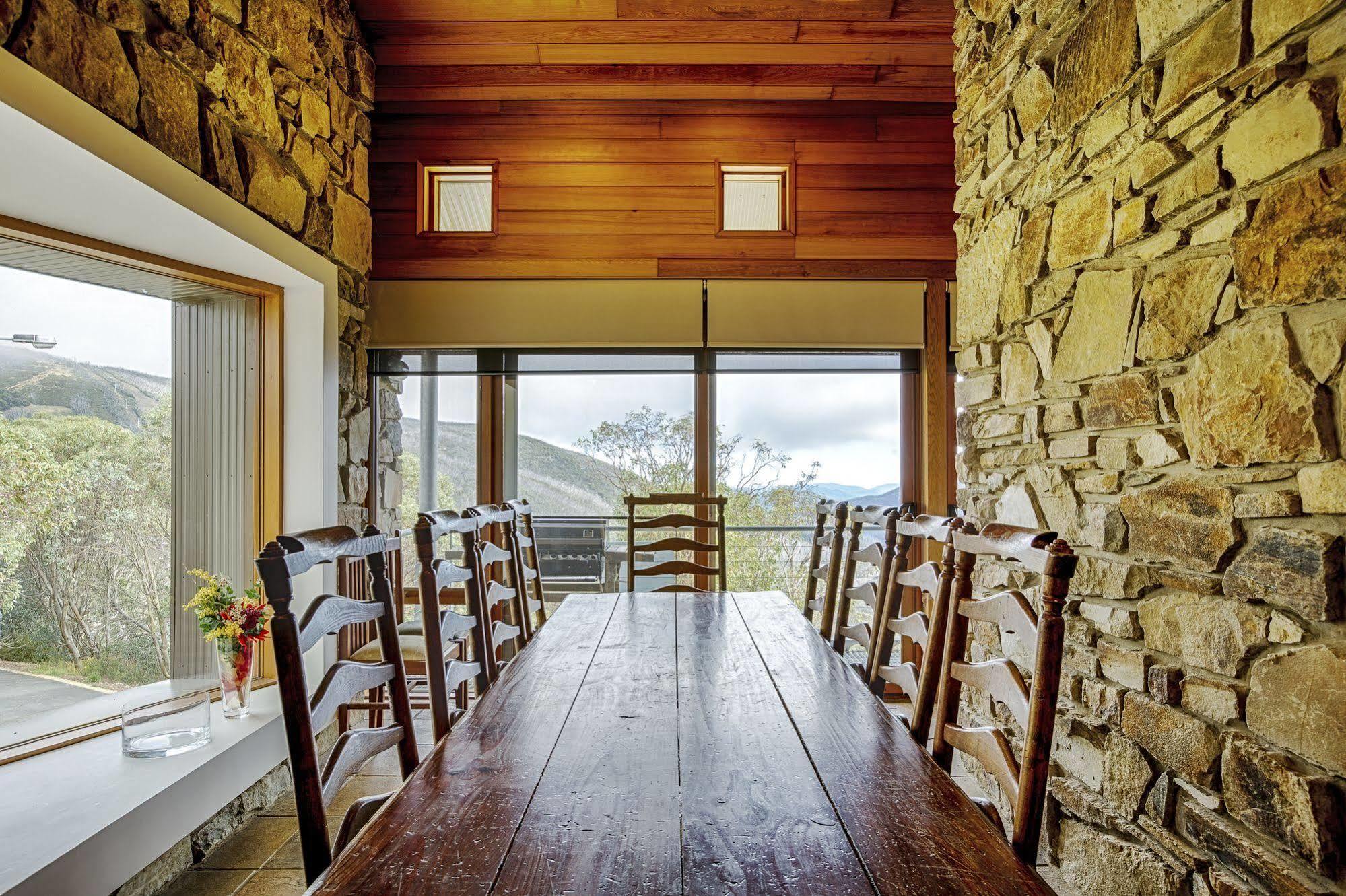 Alpine Woodsmoke Apartments Falls Creek Eksteriør bilde