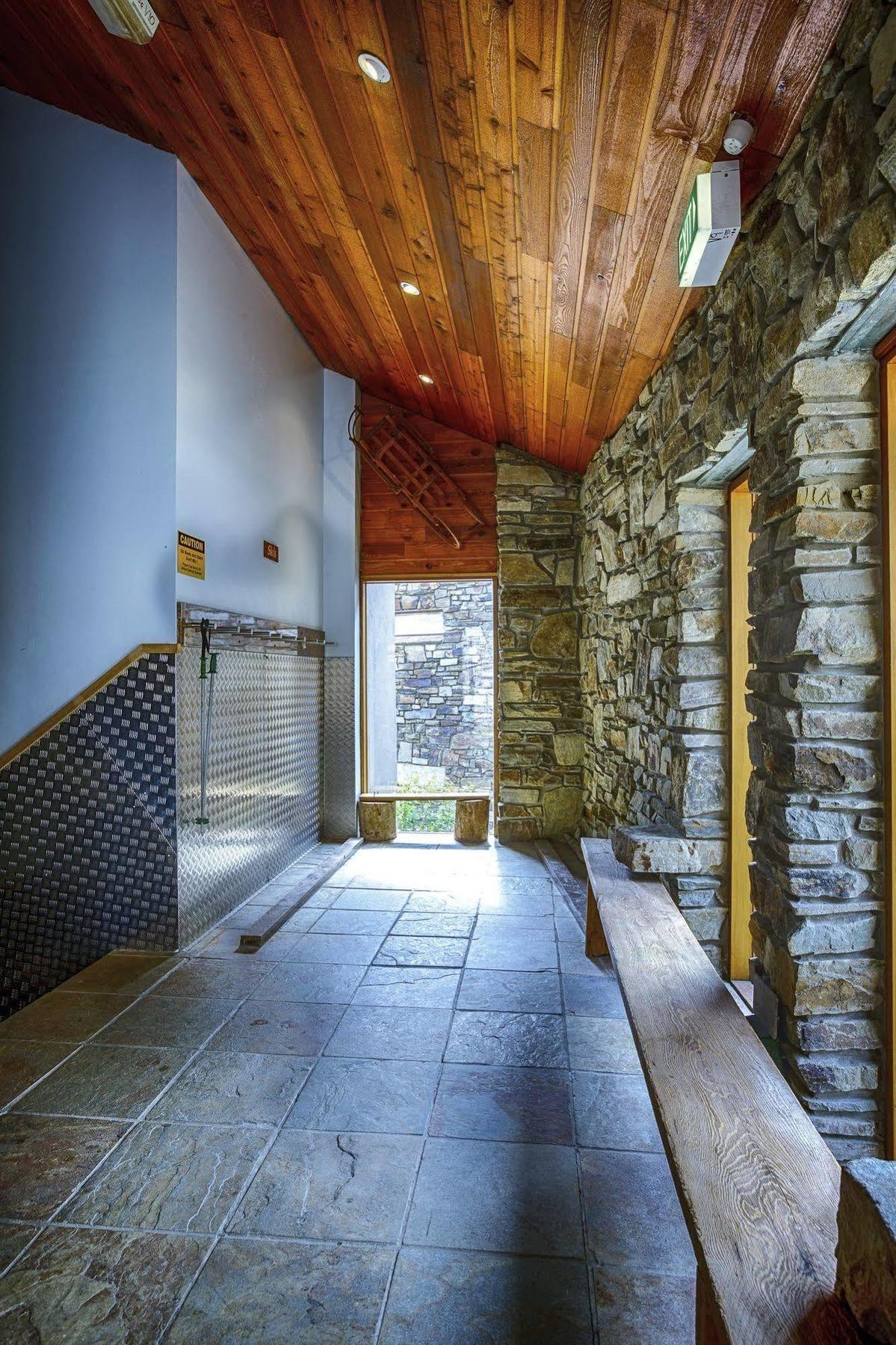 Alpine Woodsmoke Apartments Falls Creek Eksteriør bilde